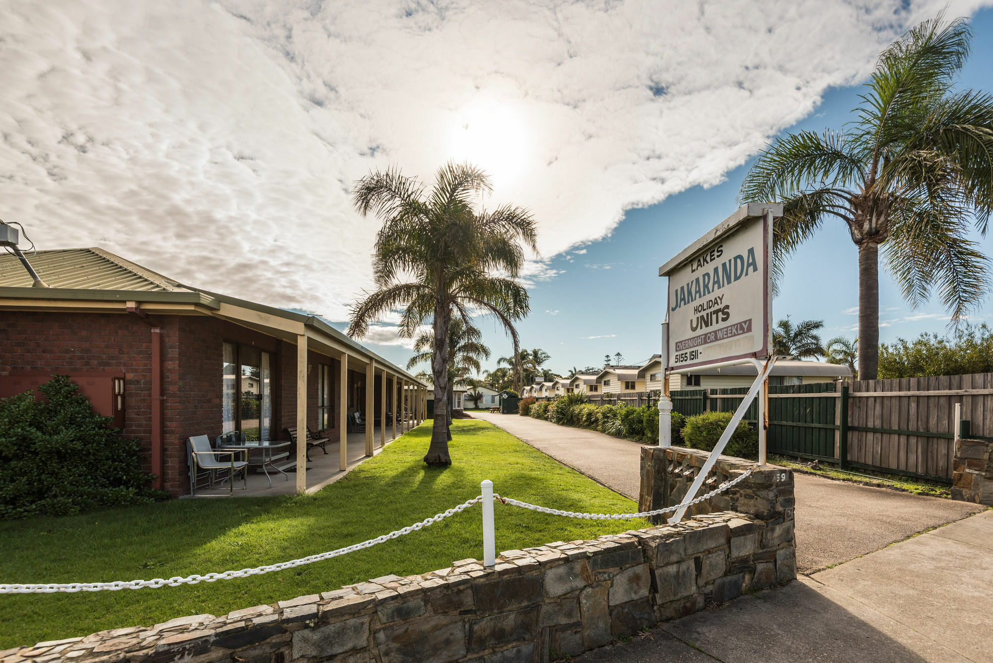 Lakes Jakaranda Holiday Units Lakes Entrance Exterior photo