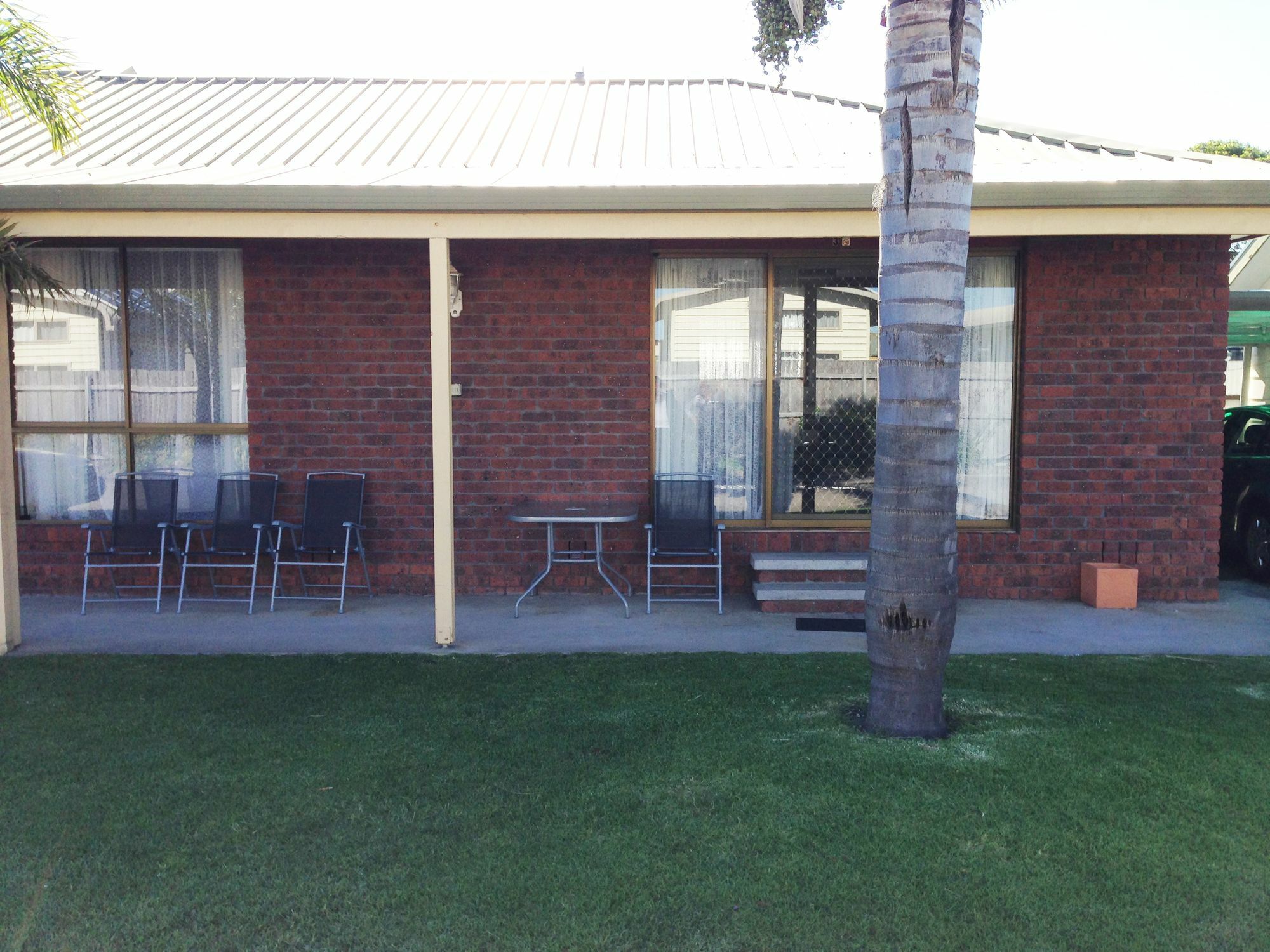 Lakes Jakaranda Holiday Units Lakes Entrance Exterior photo