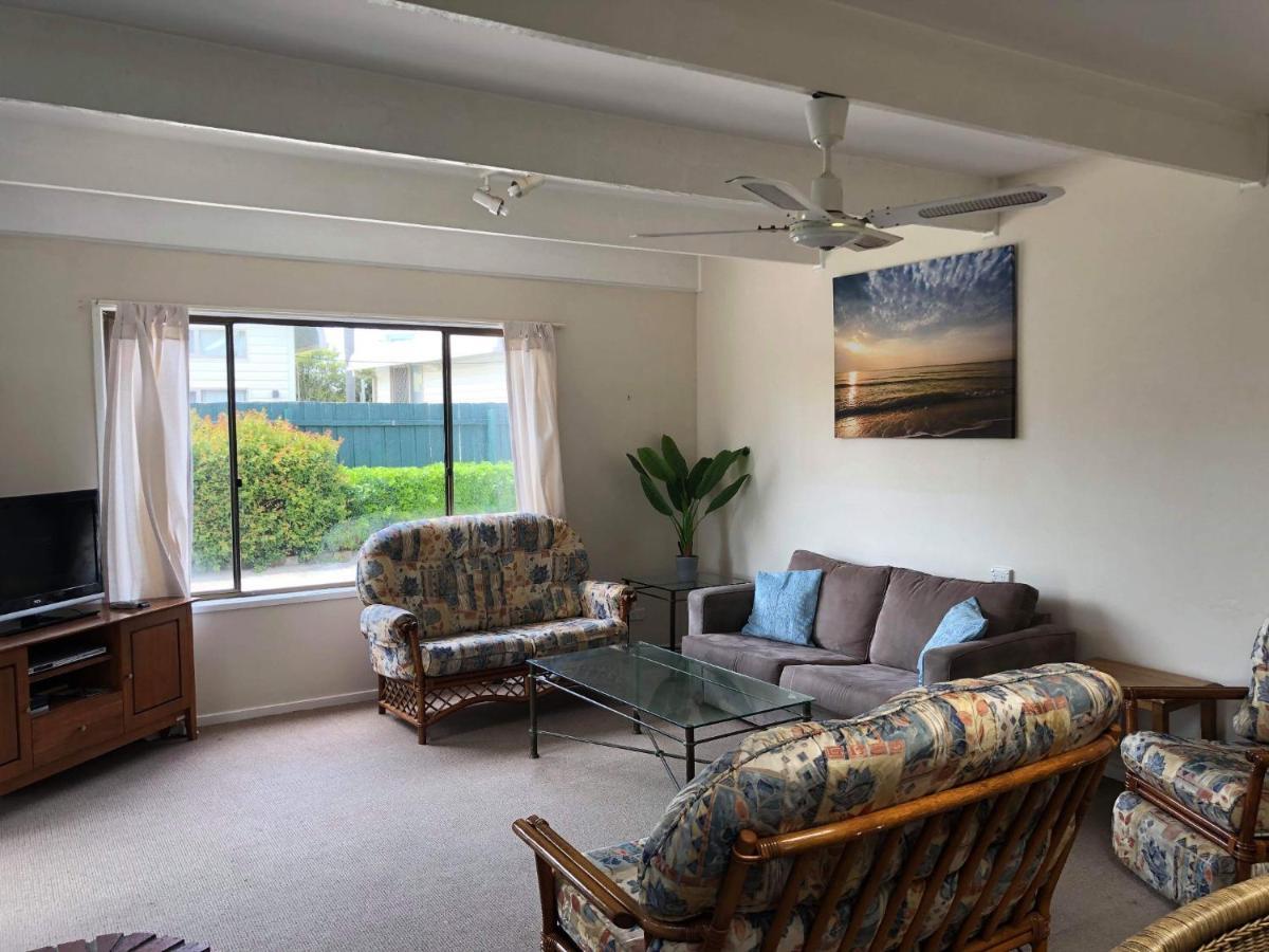 Lakes Jakaranda Holiday Units Lakes Entrance Exterior photo